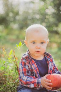 apple orchard family portraits soul shine photography 2269