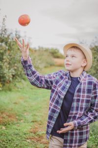 apple orchard family portraits soul shine photography 3213