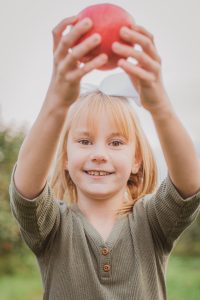 apple orchard family portraits soul shine photography 3226
